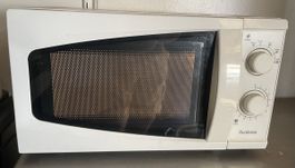 Mikrowelle Durabase weiss funktioniert gut