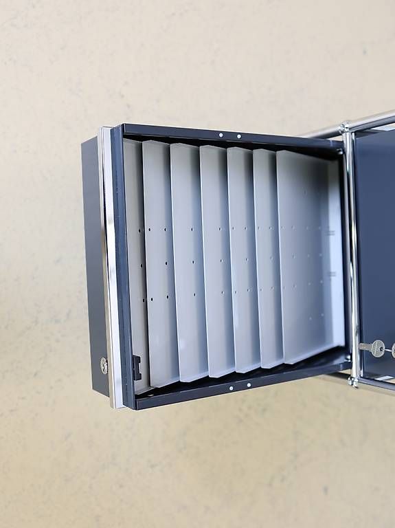 USM Korpus: USM Haller Rollcontainer Anthrazitgrau – Gebraucht aus Meinisberg von atelier_TILIJA 6