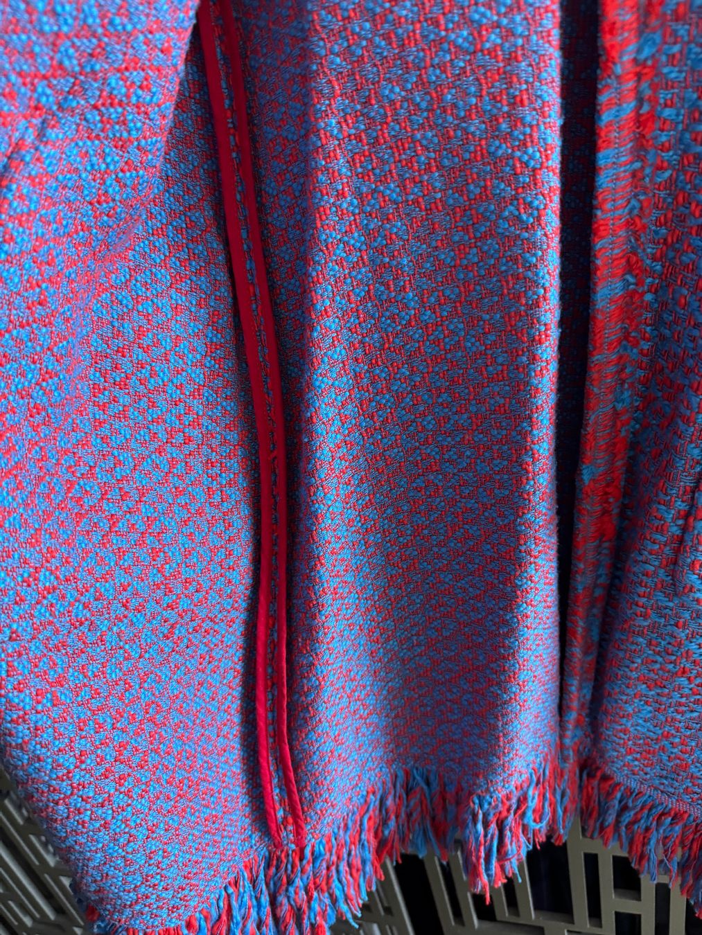 Giacche: Rotblaue Strickjacke/Strickblazer – Usato da Kilchberg ZH venduto da dongxi 5
