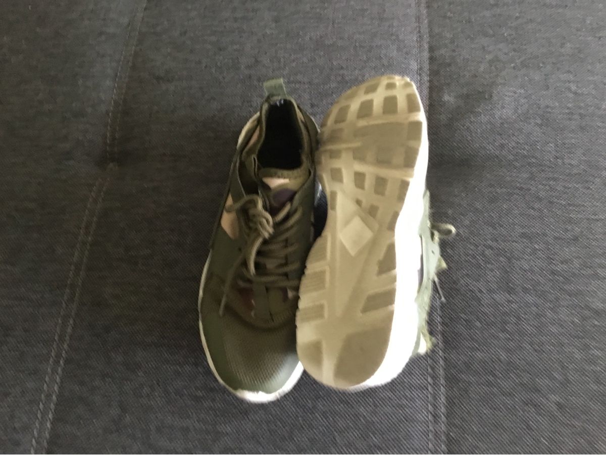 Damenschuhe: Camouflage Sneakers Gr. 40 – Gebraucht aus Endingen von Warlock 2