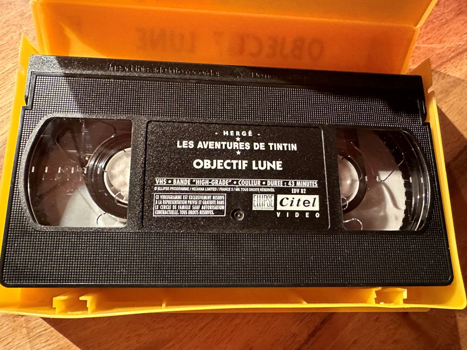 BD: TINTIN OBJECTIF LUNE – D'occasion à Champéry par Madodusud358 3