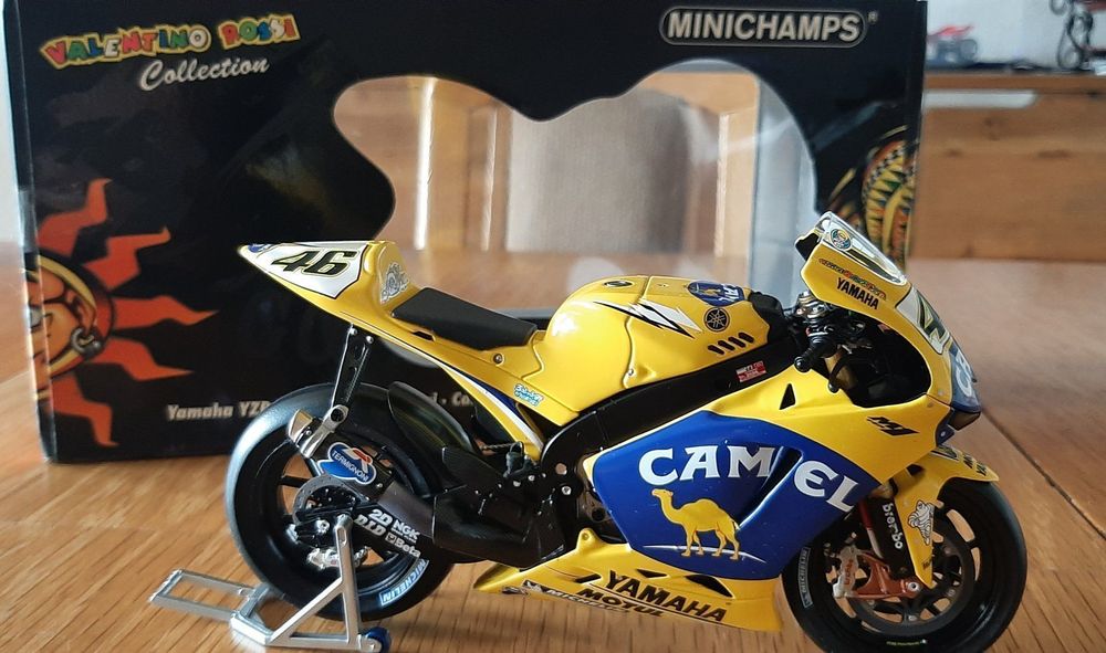 Yamaha YZR-M1 Valentino Rossi 2006 Minichamps 1:12 | Kaufen auf