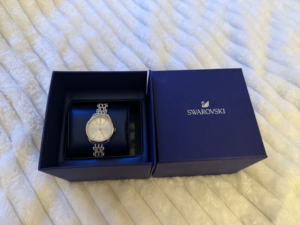 Swarovski Orologi: Swarovski Uhr, neuwertig, mit Originalverpackung – Nuovo e nell'imballaggio originale da Biel/Bienne venduto da MariMari05