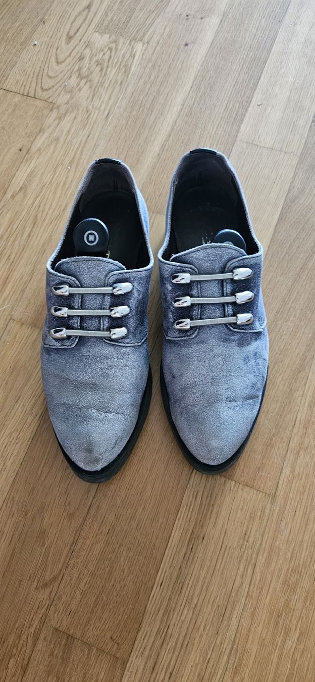 Damenschuhe: Damenschuhe Leder silber/grau – Gebraucht aus Horw von Sandra_Luzern 1