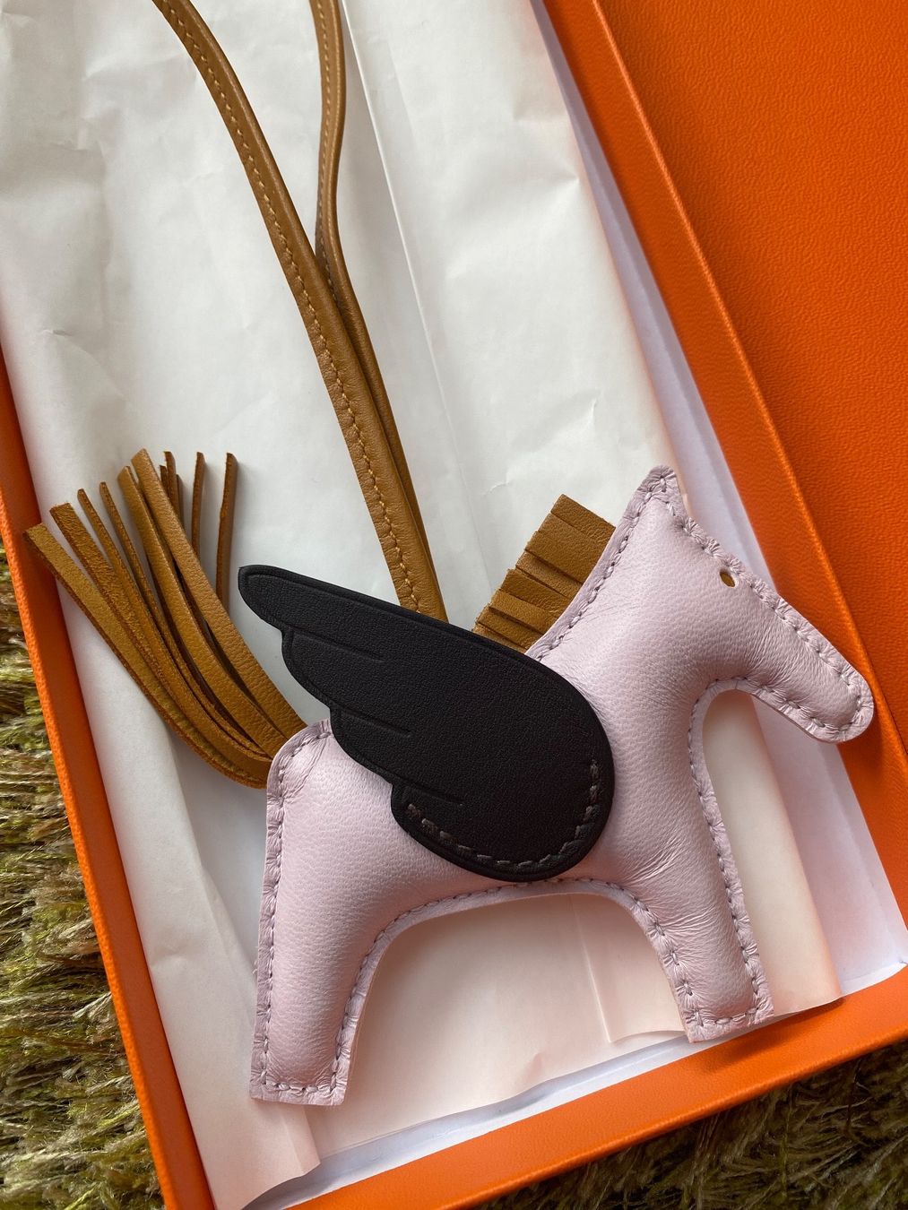 Hermès Portachiavi: Original Hermes Rodeo Pegasus Pegase Neu – Nuovo e nell'imballaggio originale da Baar venduto da Axel_Fooly 1