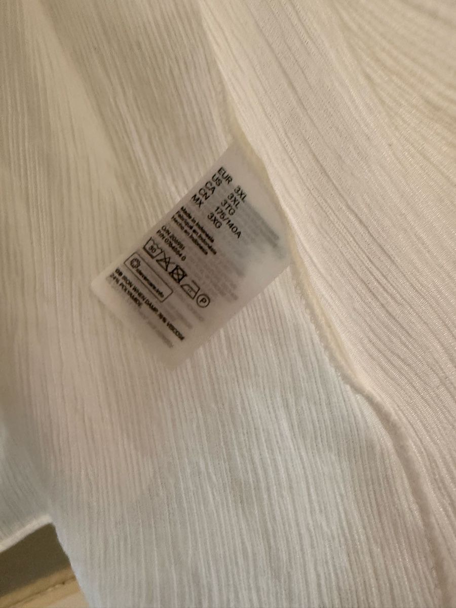 H&M Blusen: Sommer Bluse Off-Shoulder H&M - Top Zustand – Neu (gemäss Beschreibung) aus Basel von zukk_ 2