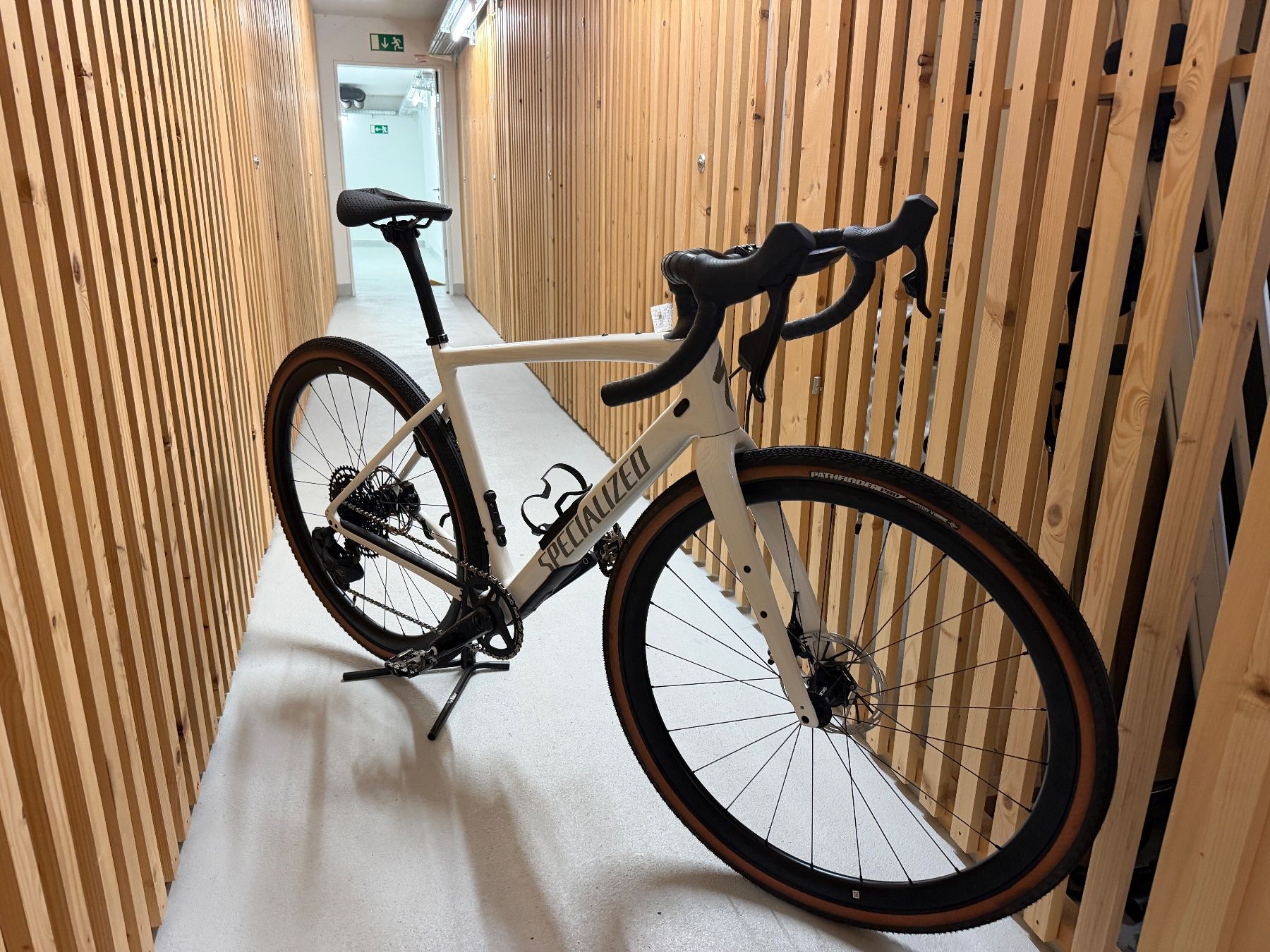 Specialized Biciclette: Specialized Diverge Expert Carbon 2024 – Usato da Stans venduto da ste_c5c8