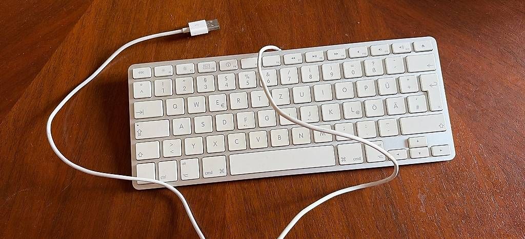 Claviers: Apple Tastatur, USB A, Keyboard – D'occasion à Zürich par Schneemond01