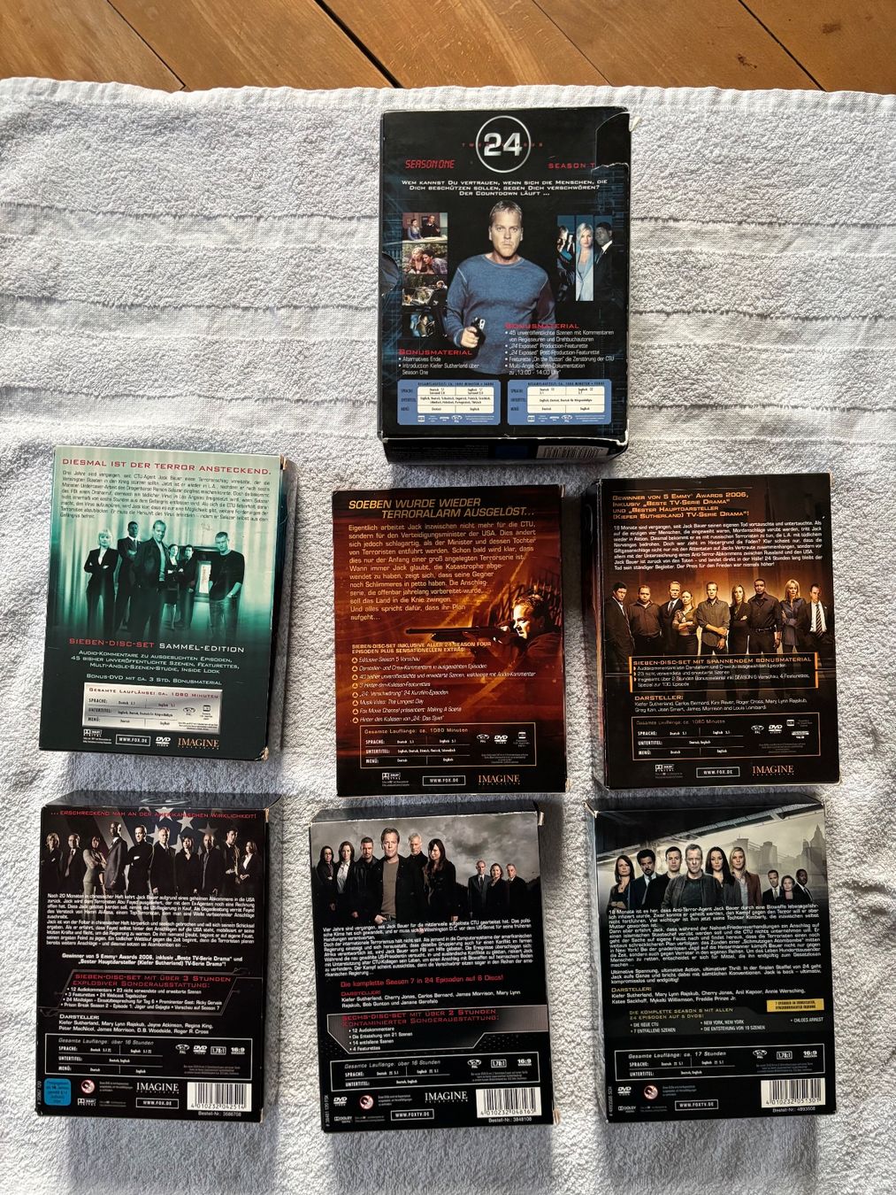 Tutti i DVDs: 24 Staffeln 1-8 – Usato da Stans venduto da Abukadnezar 1