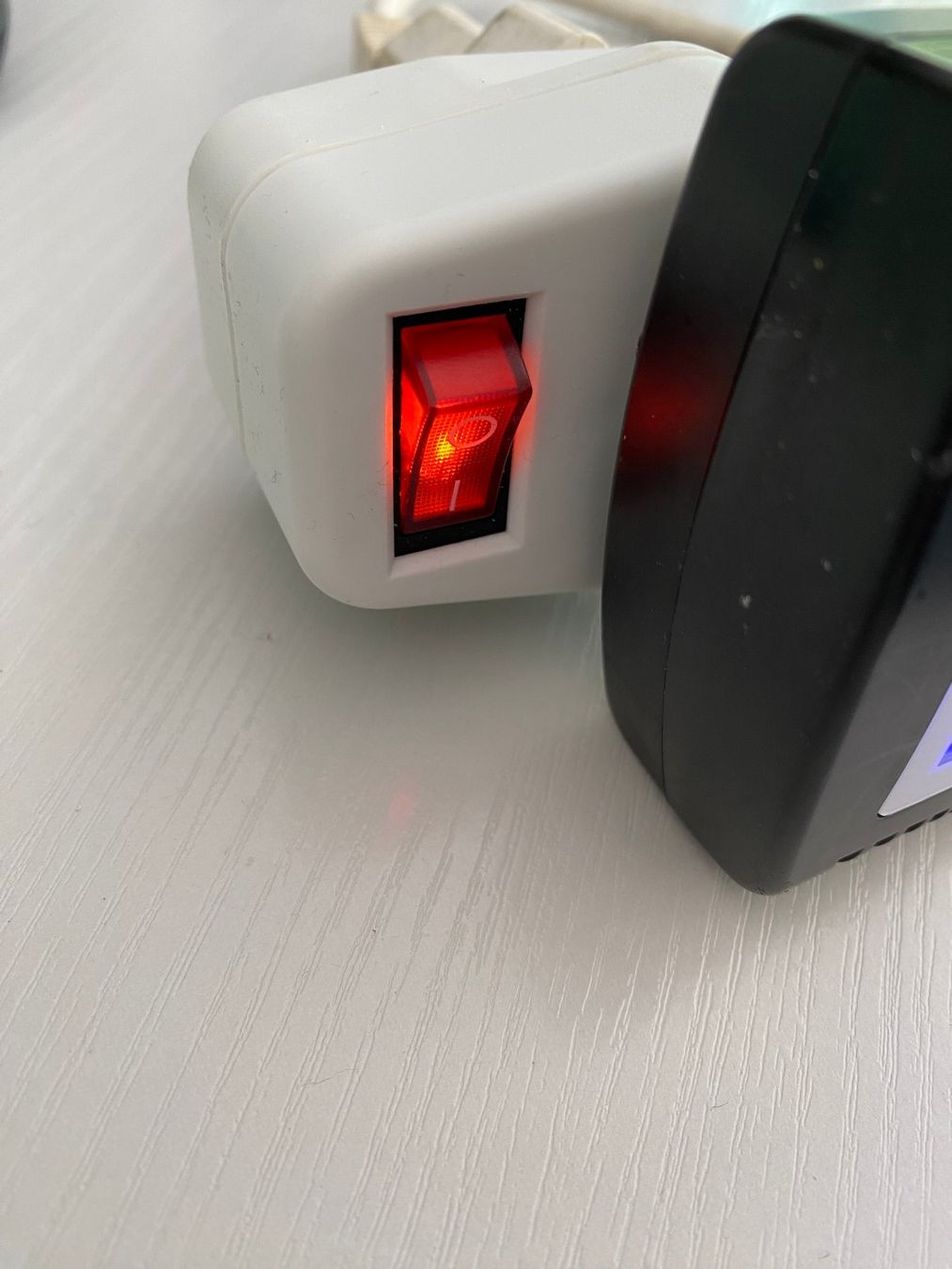 Spine: Steckdosenerweiterung: Elektrische Geräte einfach abschalten – Usato da Bern venduto da eric_lewis 4