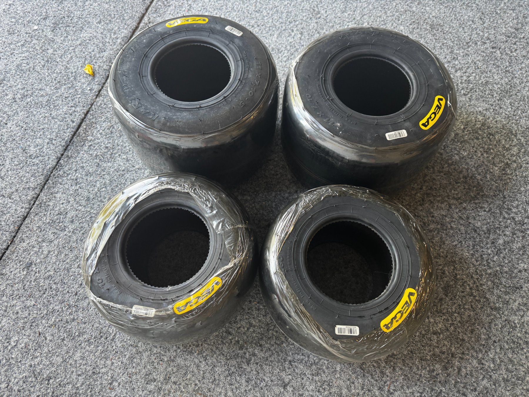 Go-Kart: Kart Reifen Slick Vega Gelb Neu – Usato da Recherswil venduto da KH-Racing