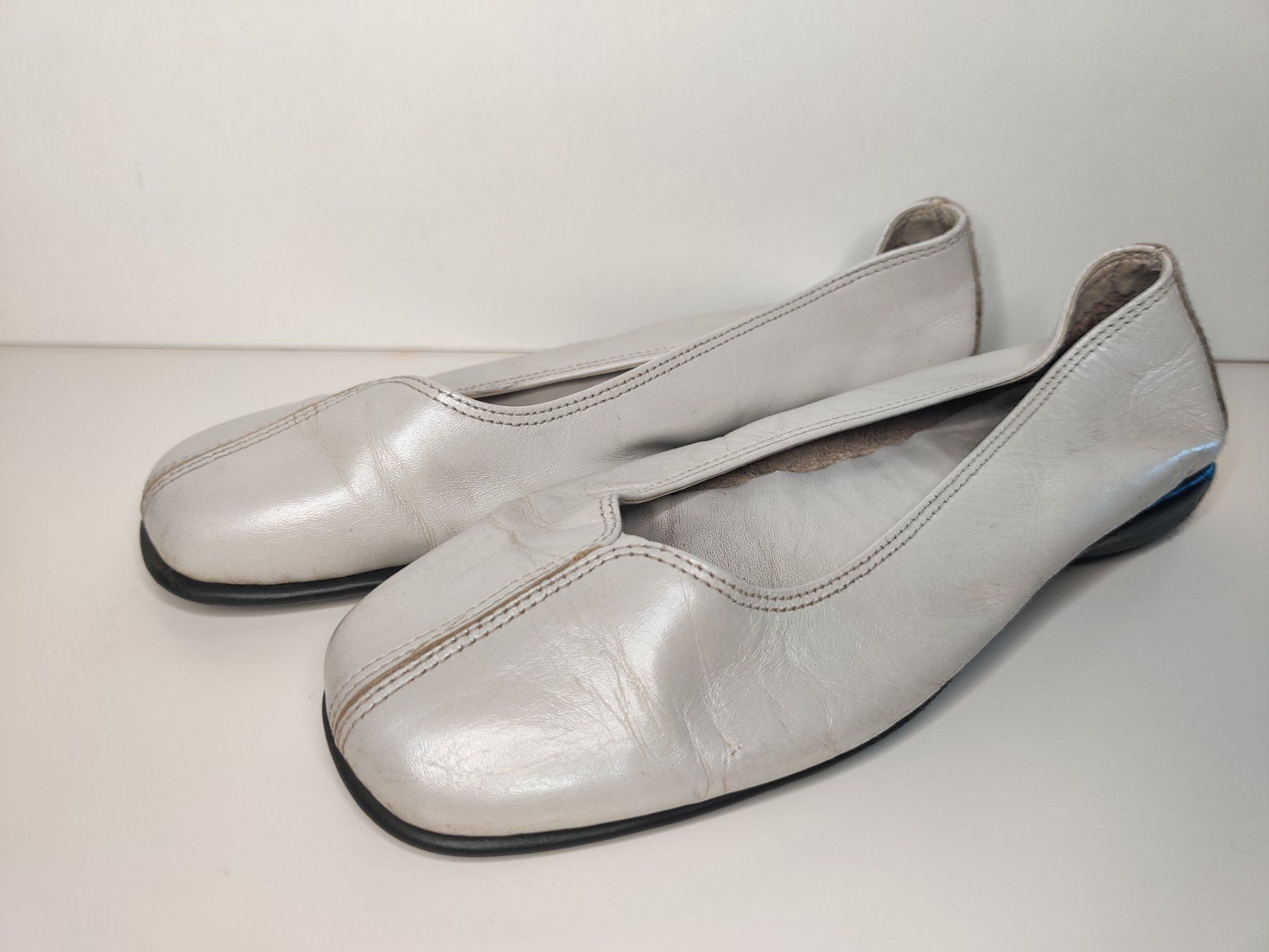 Damenschuhe: Damenschuh – Gebraucht aus Rothrist von turnedking