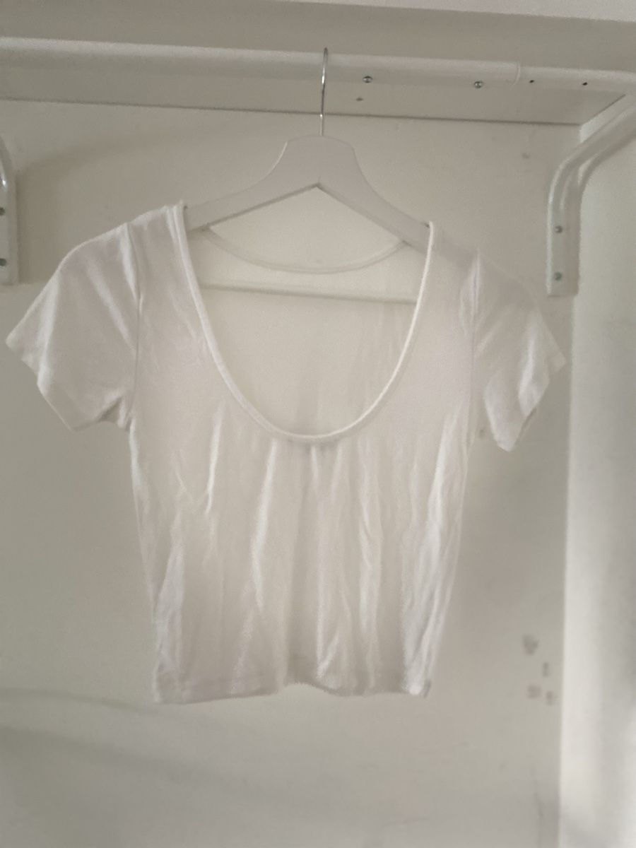 Stradivarius Top: Weisses Stradivarius Crop Top Gr. S – Nuovo (secondo la descrizione) da Luzern venduto da nee_zjh6 1