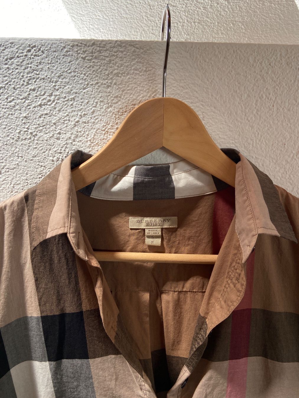 Burberry Camicette: Burberry Brit Nova Check Plaid Popover Half Button Blouse – Usato da Münchenstein venduto da B771 5