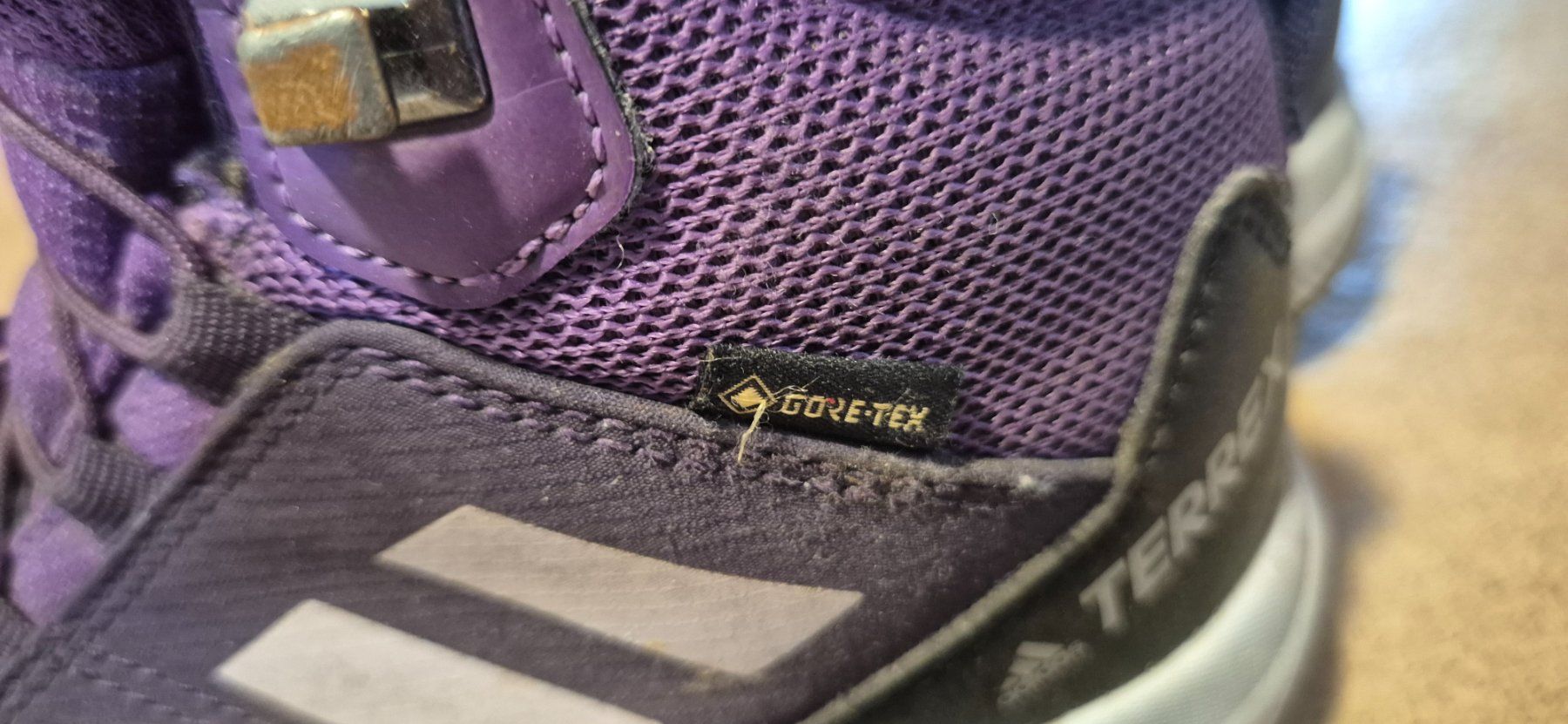 Adidas Schuhe für Jungen: Adidas / goretex / grösse 28 / gebraucht – Gebraucht aus Mägenwil von consumer2008 1