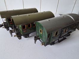 MäRKLIN 3 Stück Personen- und Gepäckwagen