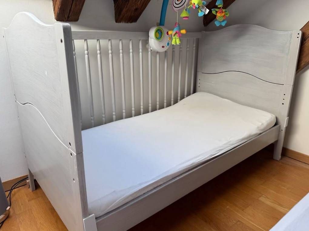 Betten: Kinderbett 70x140 – Gebraucht aus Oberrieden von Anirahtak