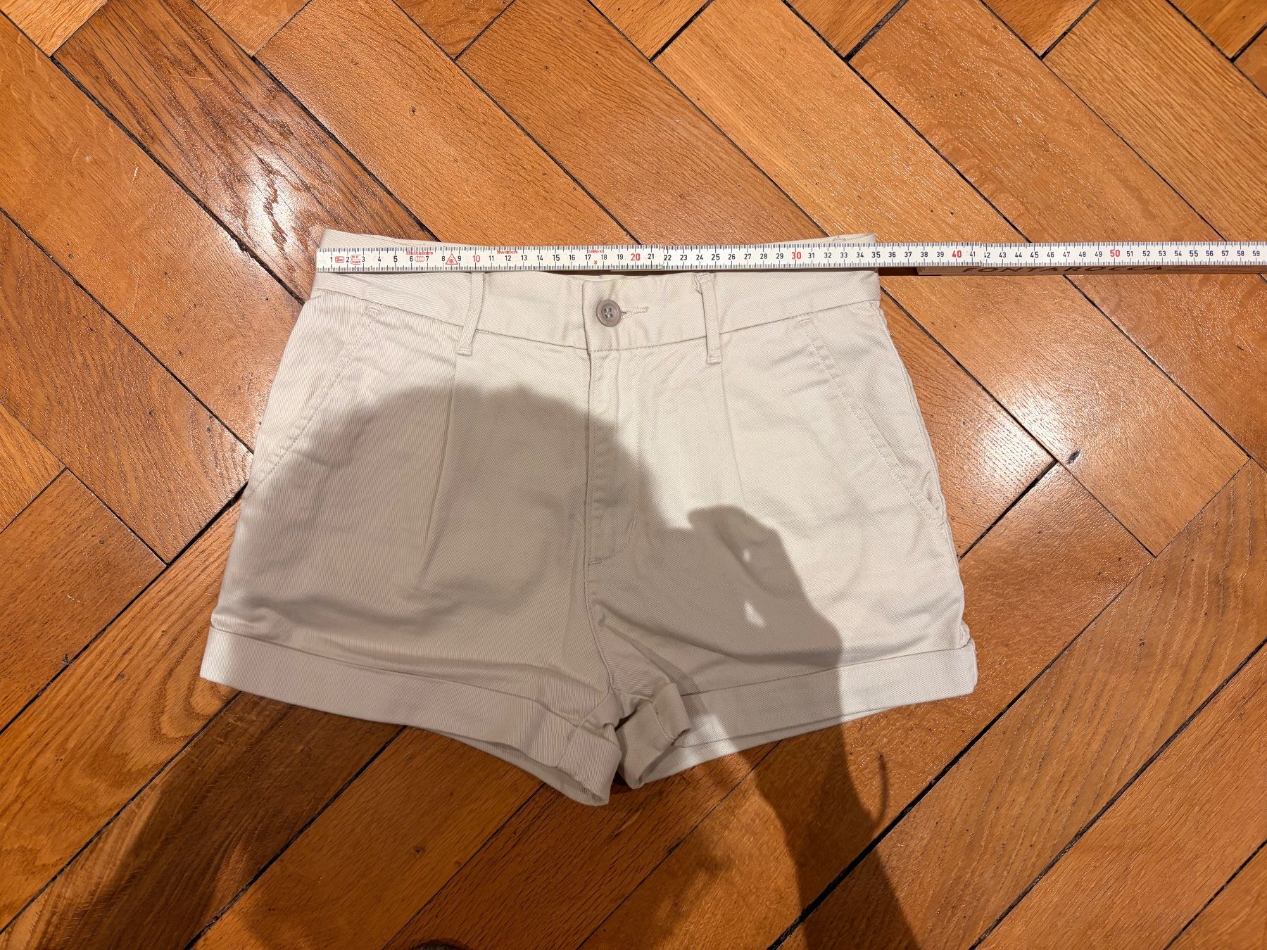 Levi's Pantaloni: Short beige Levis – Nuovo (secondo la descrizione) da Basel venduto da cla_f5hs 4