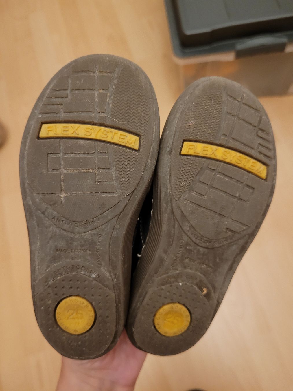 Scarpe per ragazzi: Schicke Schuhe gr. 25 Conguitos – Usato da Inwil venduto da Flower2325 2