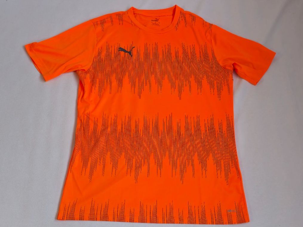 Puma Canottiere & Pantaloni: Puma Sport T-Shirt, Grösse M – Usato da Niederglatt ZH venduto da 04iboT