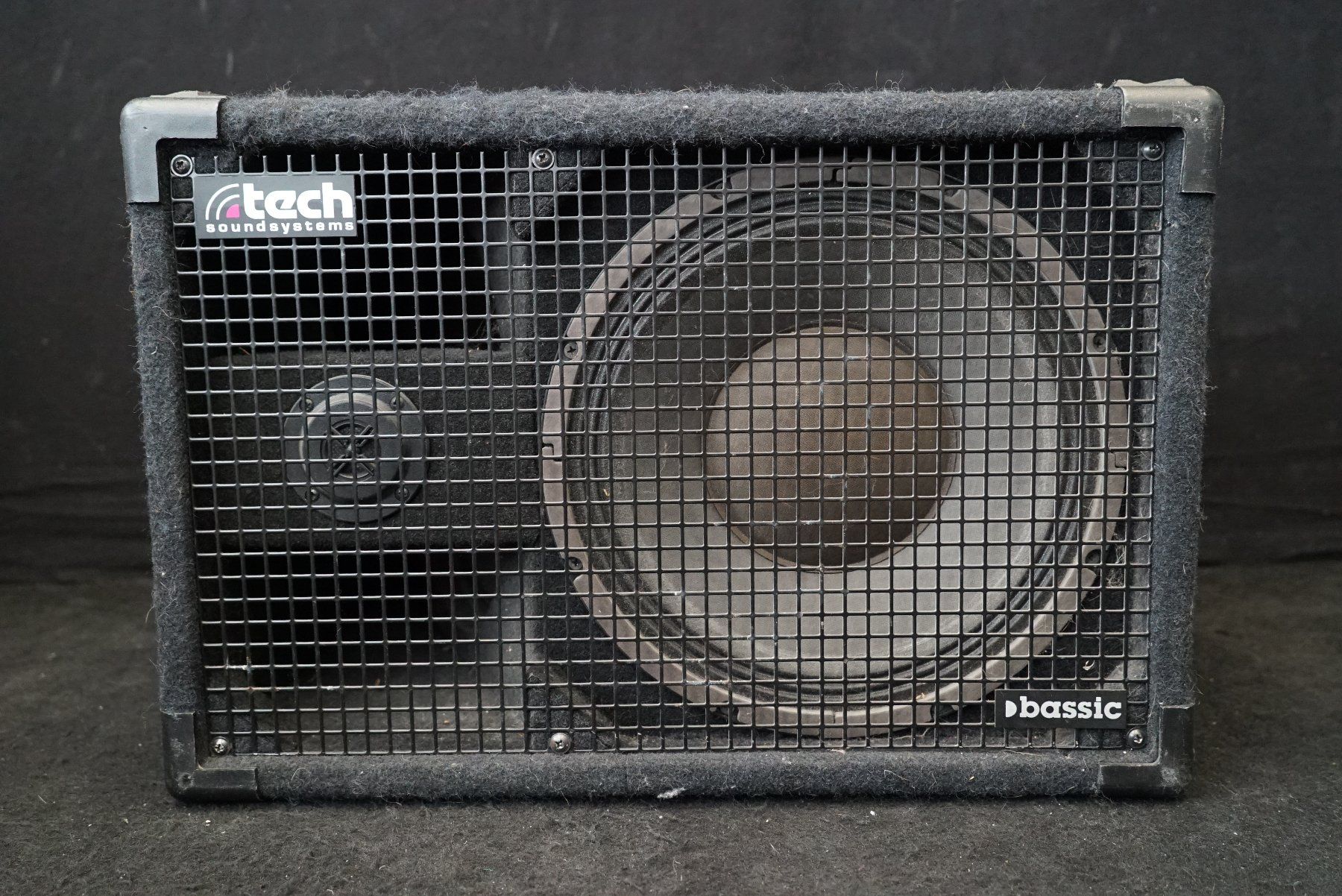 Verstärker: Tech CT2000 (2x12) Bass Boxe – Gebraucht aus Ortschwaben von Musictrade