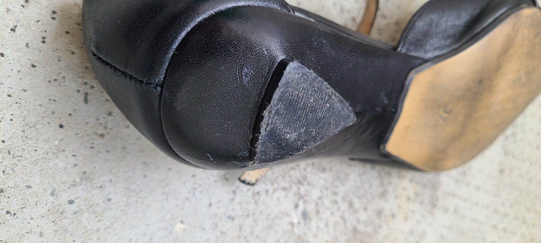 Damenschuhe: Sandaletten in Grösse 37 – Gebraucht aus Basel von Luzora 2