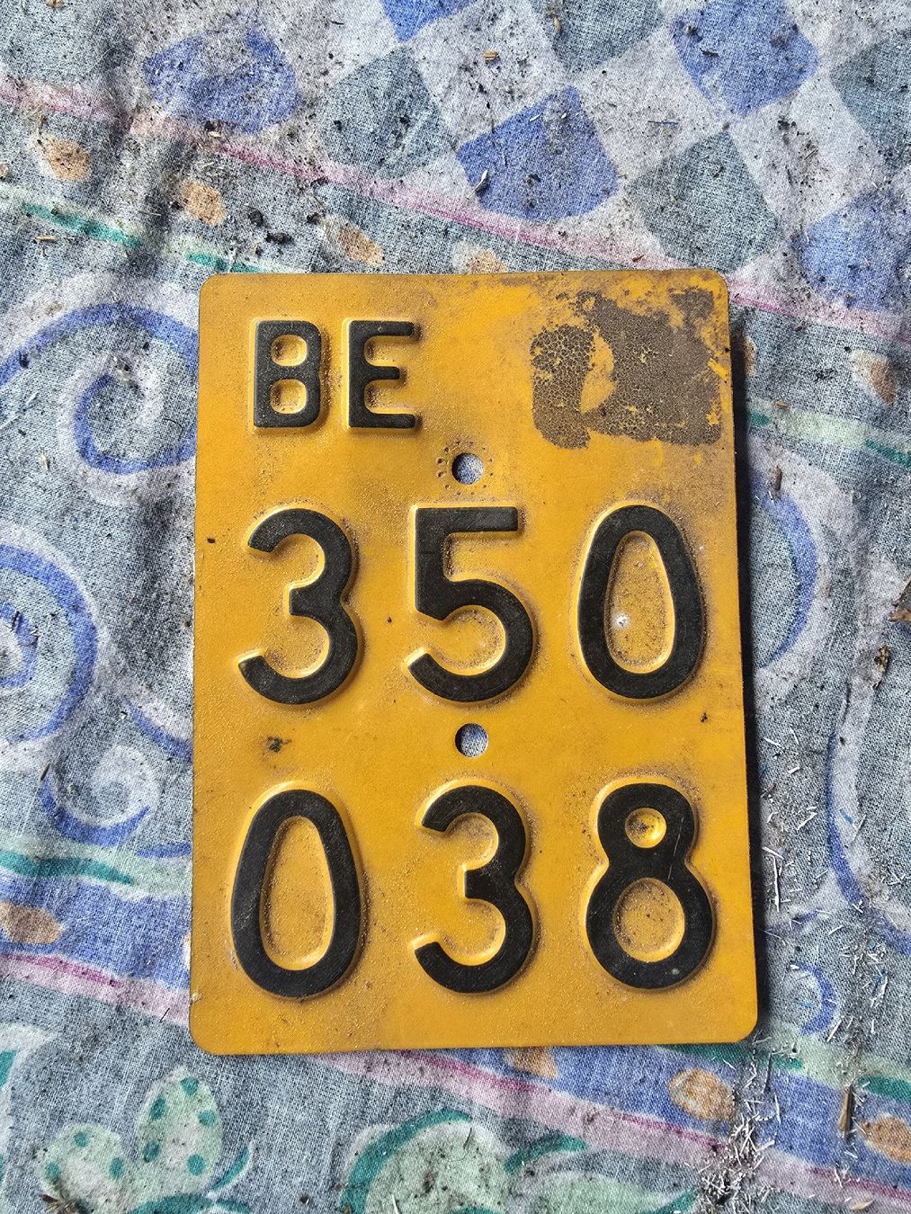 Insegne: Nummernschild BE 350 038 gelb alt – Usato da Aarberg venduto da 2002stefan