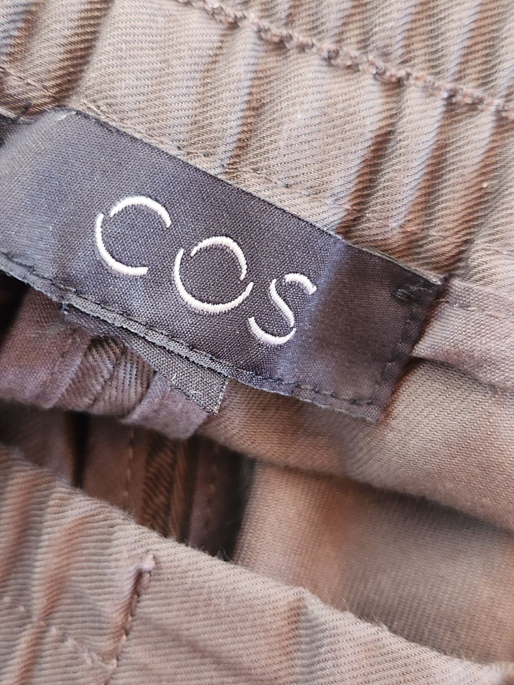 Cos Pantalons: Pantalon COS  kaki taille M  – D'occasion à Niedergösgen par Eva2410 4