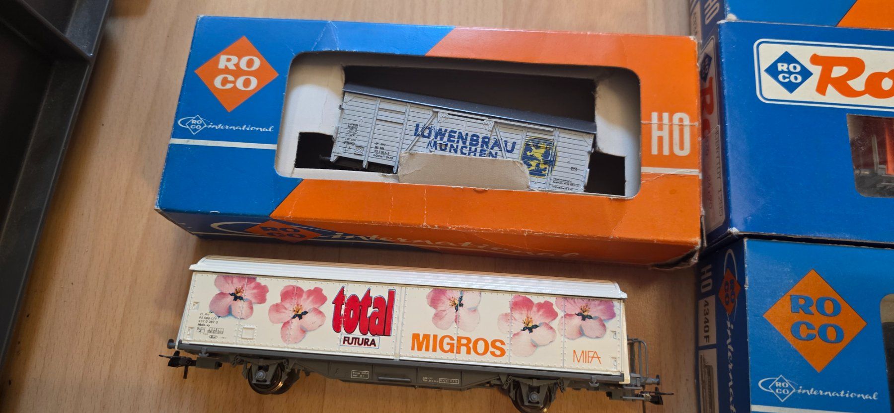 Roco Modellini di ferrovie: Roco Güterwagen 5 Stück HO/DC – Usato da Hochfelden venduto da Danizh0 4