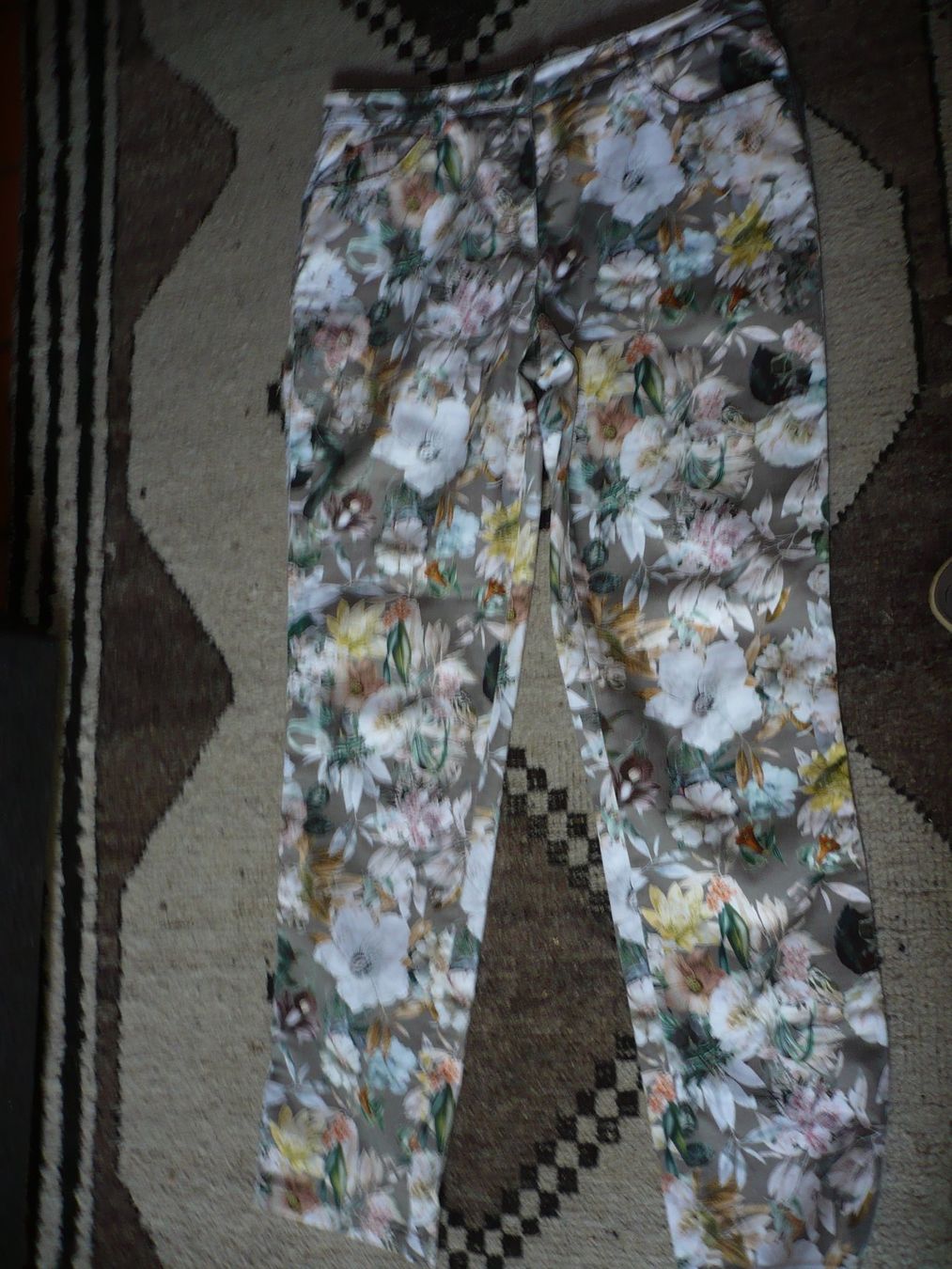 Brax Pantalons: schöne BRAX Hose Gr. 42 – D'occasion à Merzligen par Marthe22