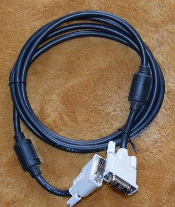 Dell Câbles: Dell Antikes Dv004U-Kabel 2 Meter lang – D'occasion à Bern par Nicky1 1
