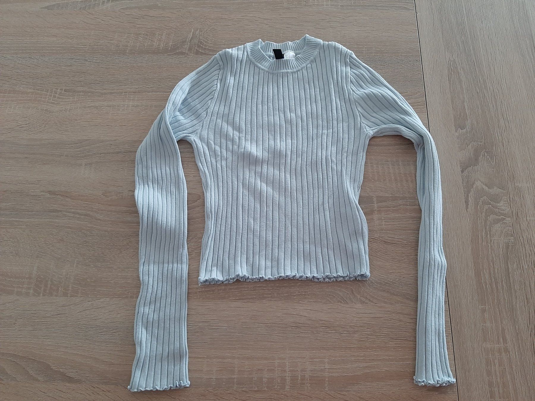 H&M Maglioni & Felpe: Pullover kurz geschnitten Gr. XS, hellblau – Usato da Menziken venduto da Rien1