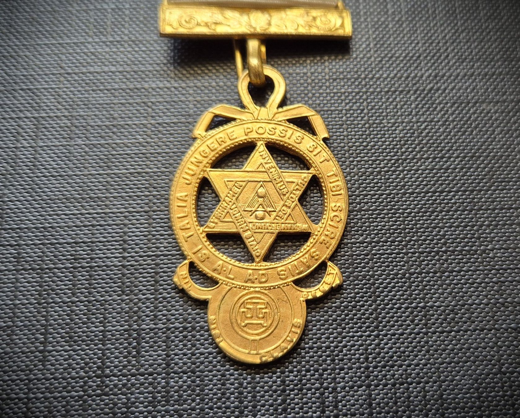 Placchette & Badge: alter englischer Freimaurer-Orden – Usato da Zürich venduto da brinkosos 1