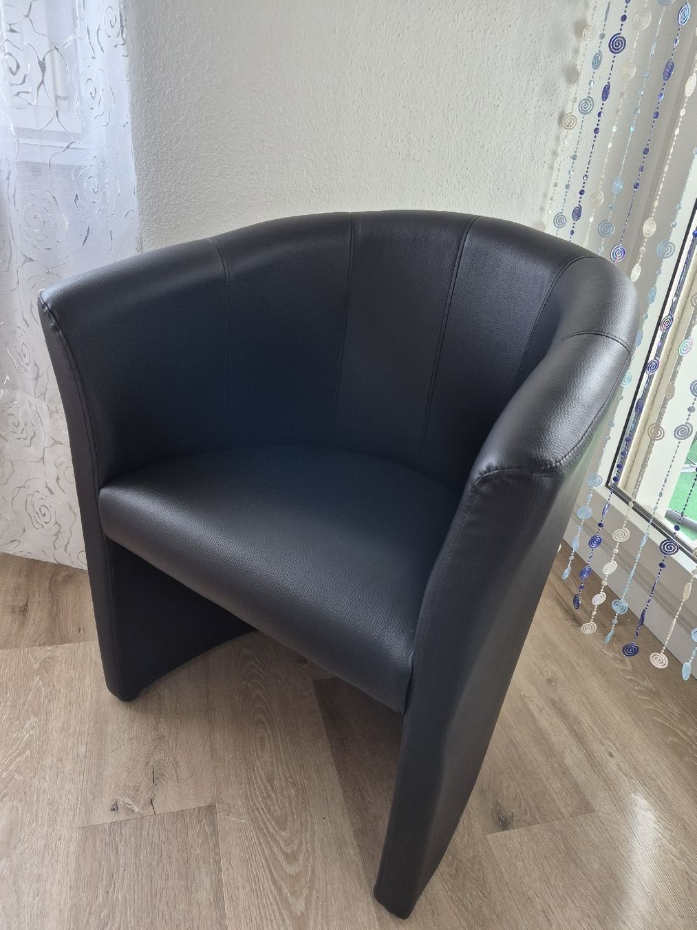 Conforama Poltrone: 4 Kunstleder Sesseln – Nuovo (secondo la descrizione) da Eschenbach LU venduto da Gismo910 3