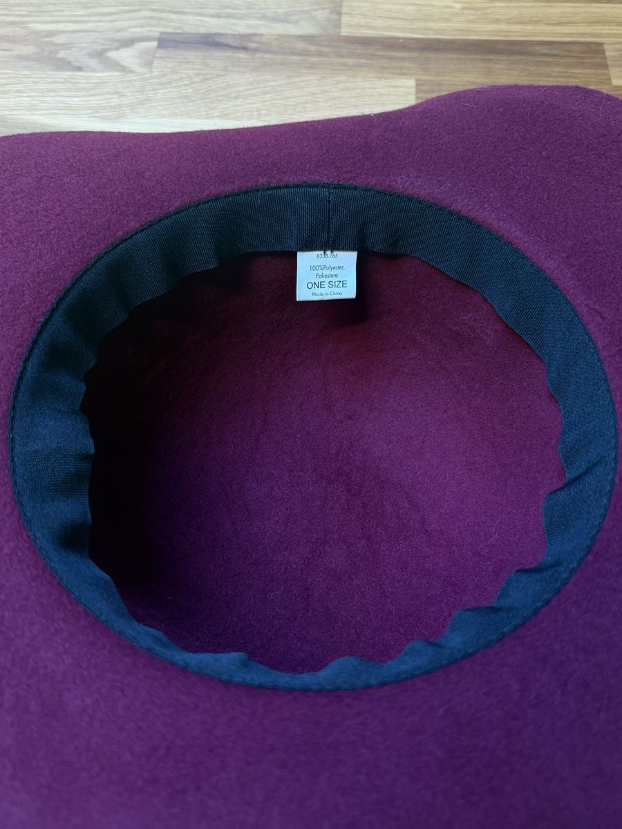 Migros Chapeaux, bonnets & casquettes: Cappello donna bordeaux – Neuf avec emballage d'origine à Glis par dor_b2nc 1