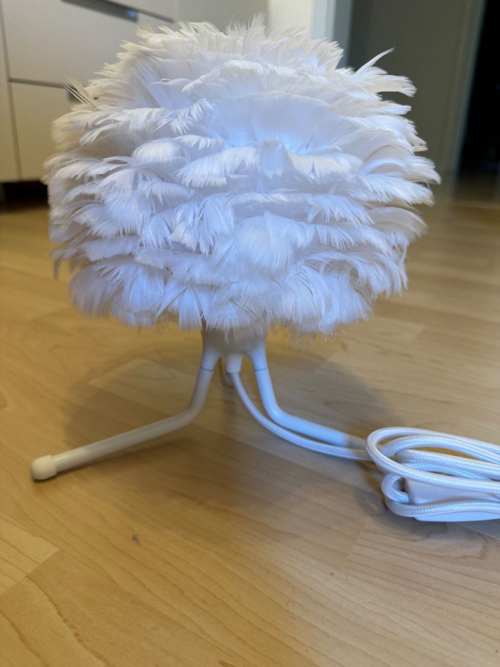 Lampade: Tischlampe Federkugel – Usato da Bäriswil BE venduto da der_salat