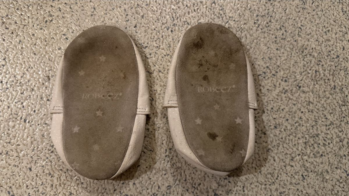 Scarpe per ragazzi: Süsse Robeez Lauflernschuhe Mädchen – Usato da Eschenbach SG venduto da MarThu 1