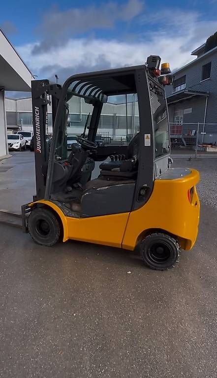 Jungheinrich Carrelli elevatori e a forche: Jungheinrich DFG 320 Diesel Stapler – Usato da Grüningen venduto da Werk89.zuerich 3