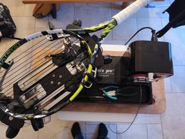 Cordez votre raquette de tennis ici !