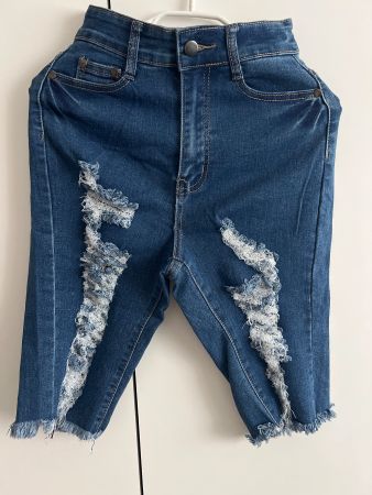 Short long neuf déchiré taille 36