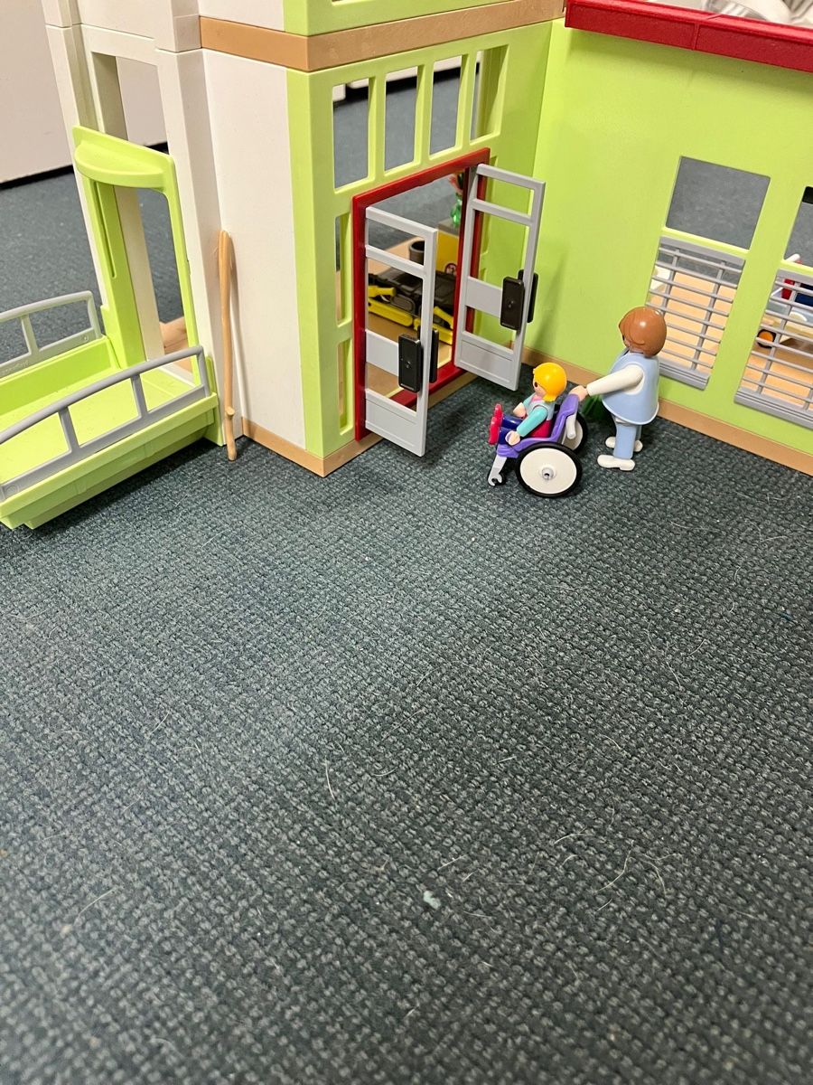 Playmobil Giocattoli: Playmobil Krankenhaus – Usato da Rickenbach LU venduto da Haefliger03 5