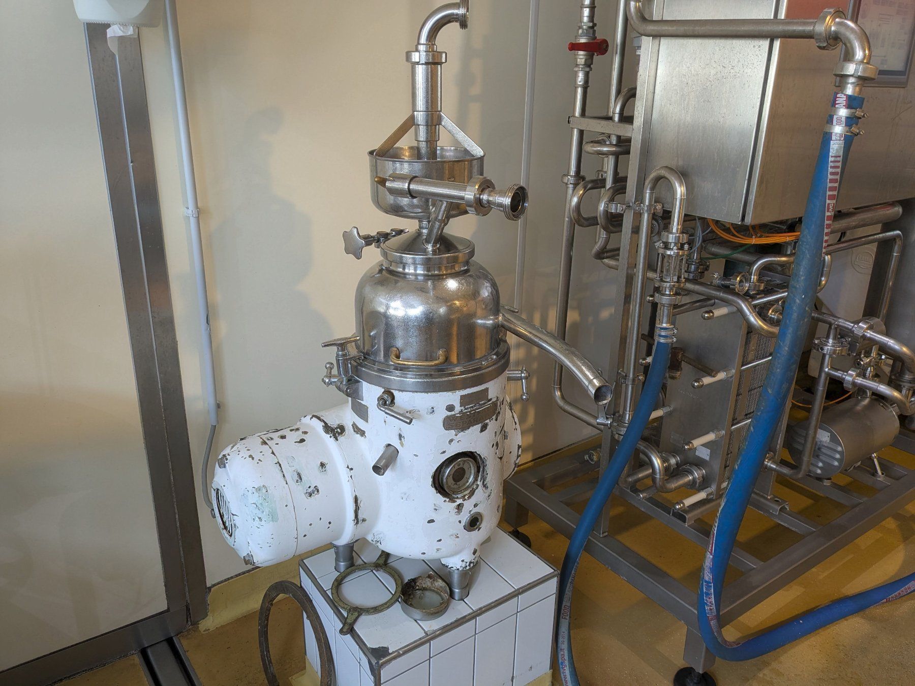 Tutte le macchine: Komplette Milchpasteurisierungsanlage 800 l/h – Usato da Uster venduto da pfister015 5