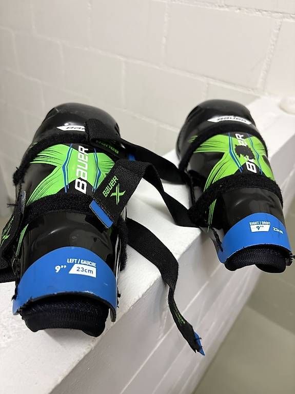Bauer Protezioni & Imbottiture: Eishockey Schienbeinschoner Bauer SG X YTH – Usato da Wallisellen venduto da eli_2jpn