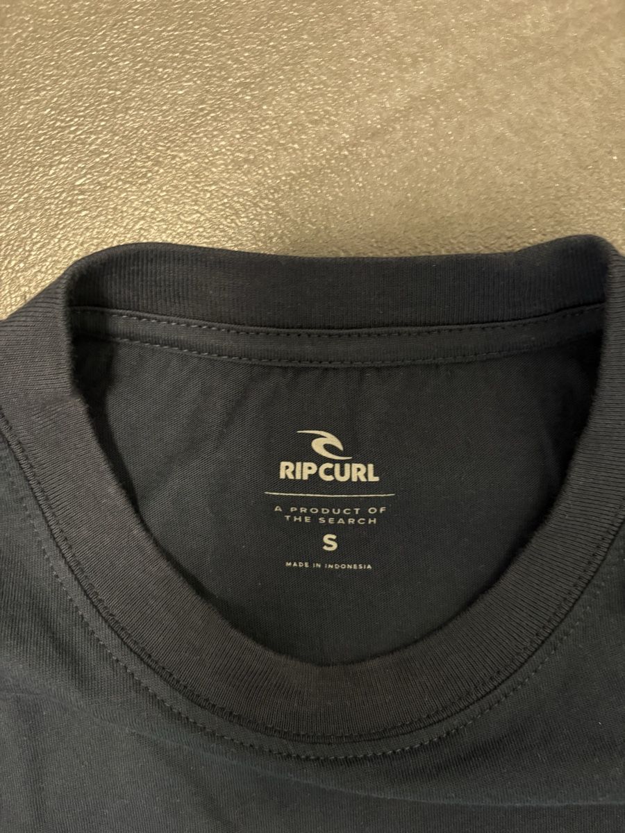 Rip Curl T-shirt: Vintage Rip Curl Tanktop S – Usato da Rümlang venduto da svent 5