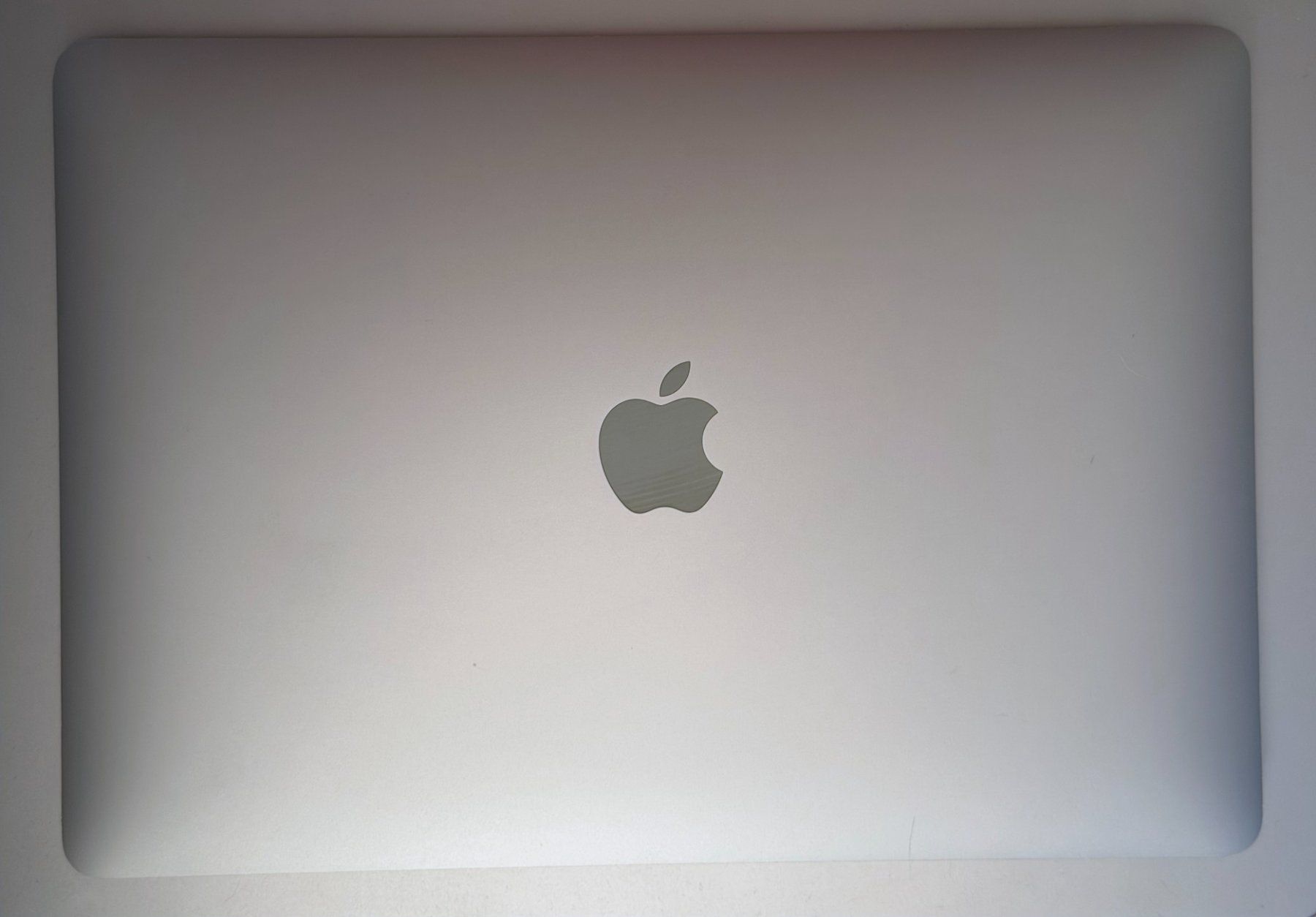 Apple Notebook: MacBook Air 13" 2020 Intel Core i7 | 16 GB RAM | 2 TB SSD – Usato da Zürich venduto da Roksan 1