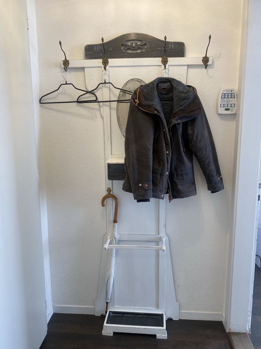 Guardaroba: Garderobe mit geschliffenem Spiegel – Usato da Bern venduto da SamuelH02
