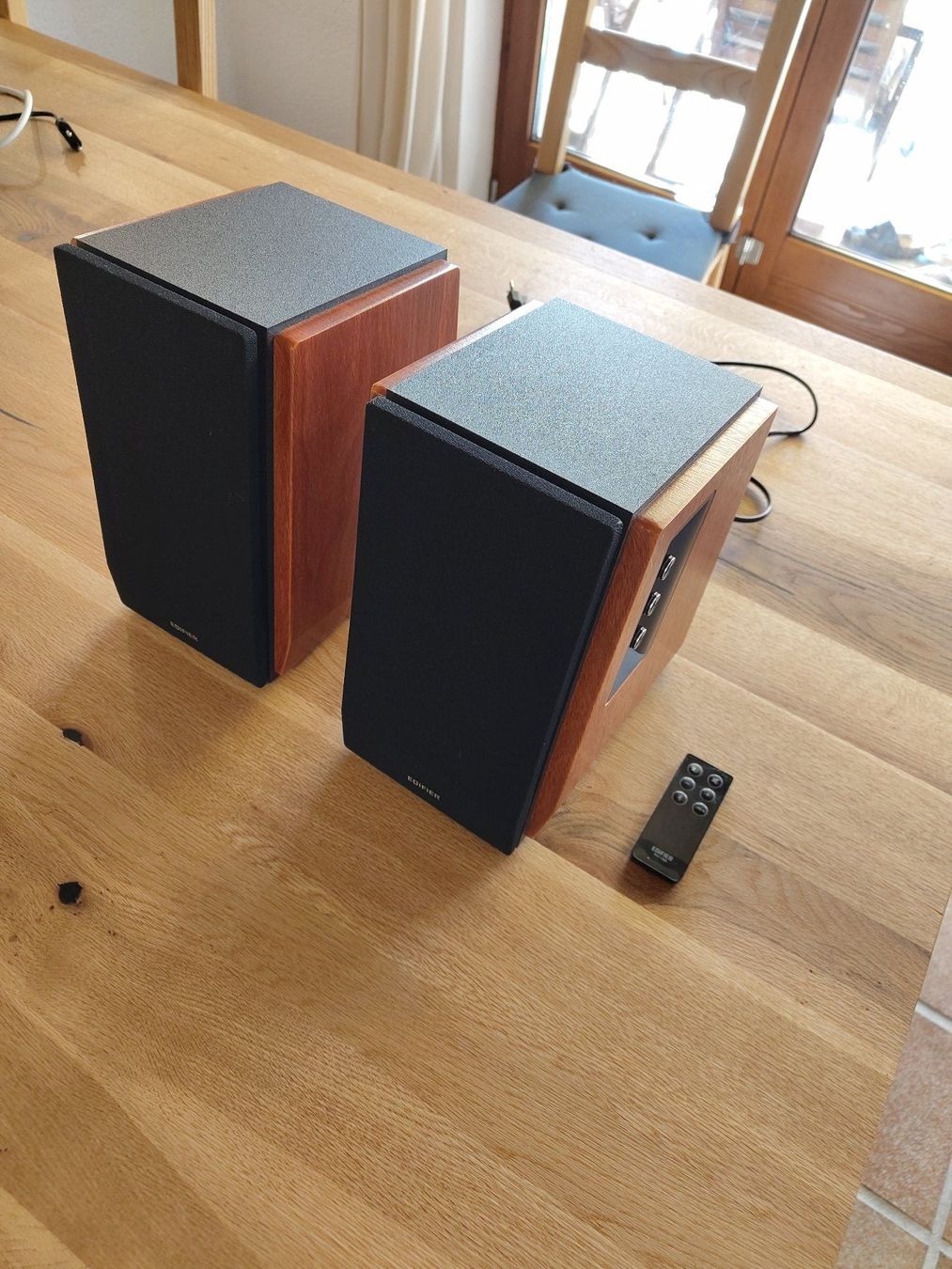 Casse acustiche: Enceintes Actives Edifier R1700BT 2.0 (Bluetooth) – Usato da Bure venduto da Exospirit