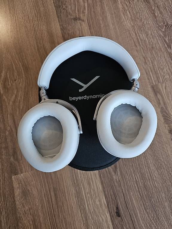 Beyerdynamic Kopfhörer: Beyerdynamic Aventho 300 Kopfhörer grau – Gebraucht aus Thayngen von Alexa_S 1