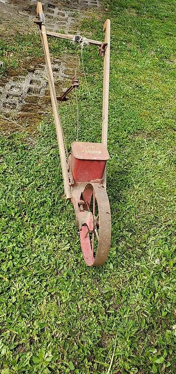 Alle Maschinen: Handsähmaschine Bucher Planta – Gebraucht aus Wetzikon ZH von Rya