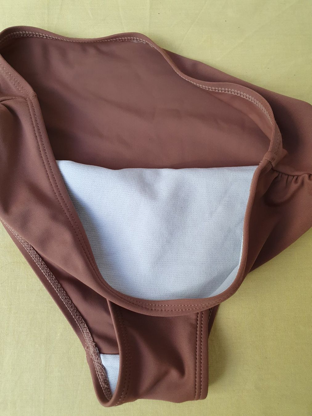 Badekleider & Bikinis: Sommer Bikini Set Gr.140 – Gebraucht aus Kloten von Hektor44 5